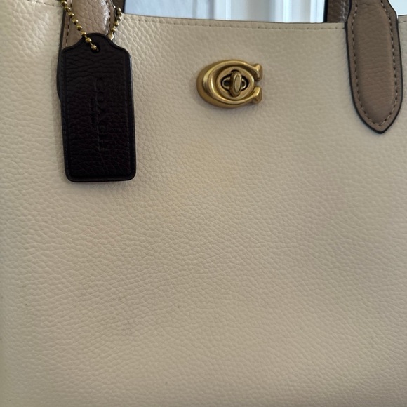 Coach Willow Tote 24 - Chalk - Picture 5 of 9